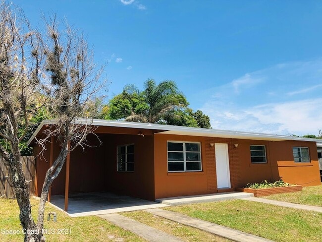 property at 2957 Garden Terrace NE