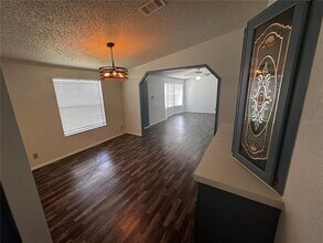 1827 Leesburg Blvd in Fruitland Park, FL - Building Photo - Building Photo