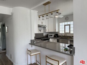 39 Westminster Ave in Los Angeles, CA - Building Photo - Building Photo