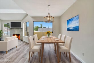 18408 Hatteras St in Los Angeles, CA - Building Photo - Building Photo