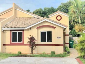 20554 SW 93rd Ave in Cutler Bay, FL - Building Photo