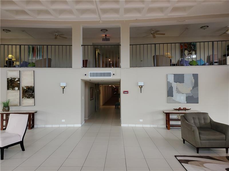 9233 SW 8th St in Boca Raton, FL - Building Photo