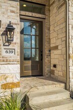 639 Bay Breeze Dr in Kyle, TX - Building Photo - Building Photo