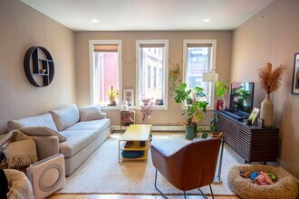 110 Tidewater St in Jersey City, NJ - Building Photo - Building Photo