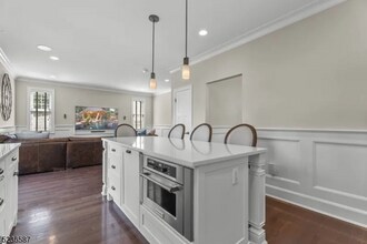 407 W Inman Ave in Rahway, NJ - Building Photo - Building Photo