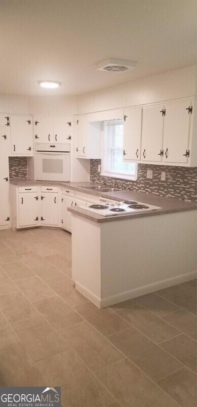 1911 Janet Ln in Decatur, GA - Building Photo - Building Photo