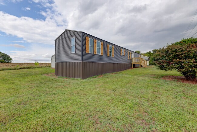 295 Seays Rd in Trenton, KY - Building Photo - Building Photo