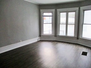 610 S 5th St-Unit -B in Terre Haute, IN - Building Photo - Building Photo