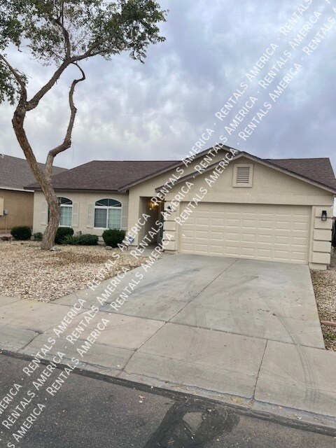 4819 E Whitehall Dr in San Tan Valley, AZ - Building Photo