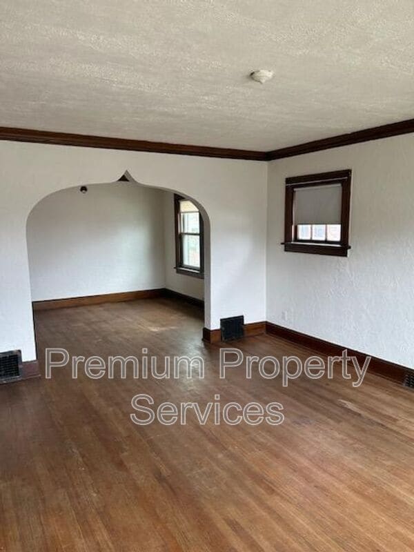 property at 2219 11th St