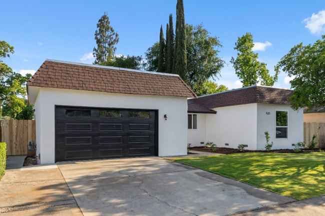 660 W Pat Dr in Clovis, CA - Building Photo - Building Photo