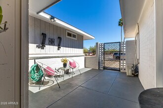 9832 N 29th St in Phoenix, AZ - Building Photo - Building Photo