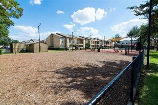 8455 Will Clayton Pkwy in Humble, TX - Building Photo