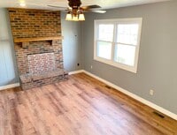 27 Vicki Anda Ct, Unit 2