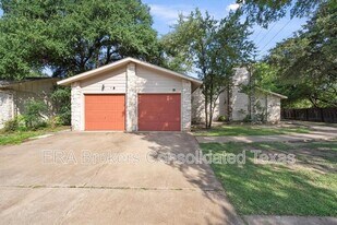11908 Broad Oaks Dr in Austin, TX - Building Photo