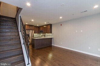 908 S 21st St in Philadelphia, PA - Building Photo - Building Photo