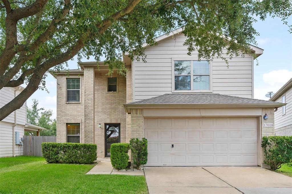 17018 Kemble Creek Dr in Houston, TX - Building Photo