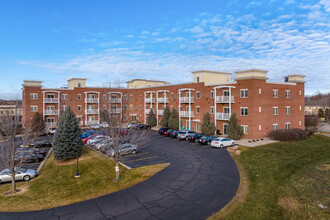 Morgan Crossing Apartments in Oshkosh, WI - Building Photo - Building Photo