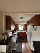 161 Lake Shore Rd, Unit 3 in Boston, MA - Building Photo