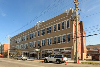 The Olympic in Louisville, KY - Building Photo - Building Photo