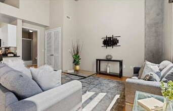 1050 Island Ave in San Diego, CA - Building Photo - Building Photo