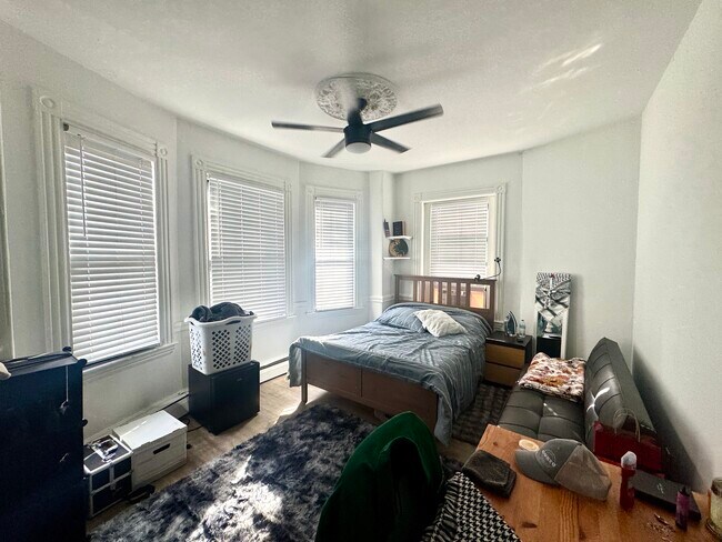 1510 Tremont St, Unit 3 in Boston, MA - Foto de edificio - Building Photo