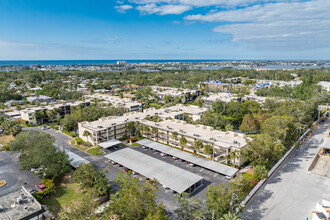 Lakeview of Largo in Largo, FL - Building Photo - Building Photo