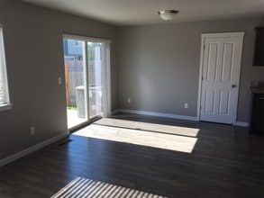 5908 NE 71st Ct in Vancouver, WA - Building Photo - Building Photo