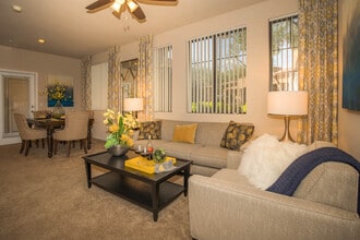 The Aliante by Picerne in Scottsdale, AZ - Foto de edificio - Building Photo