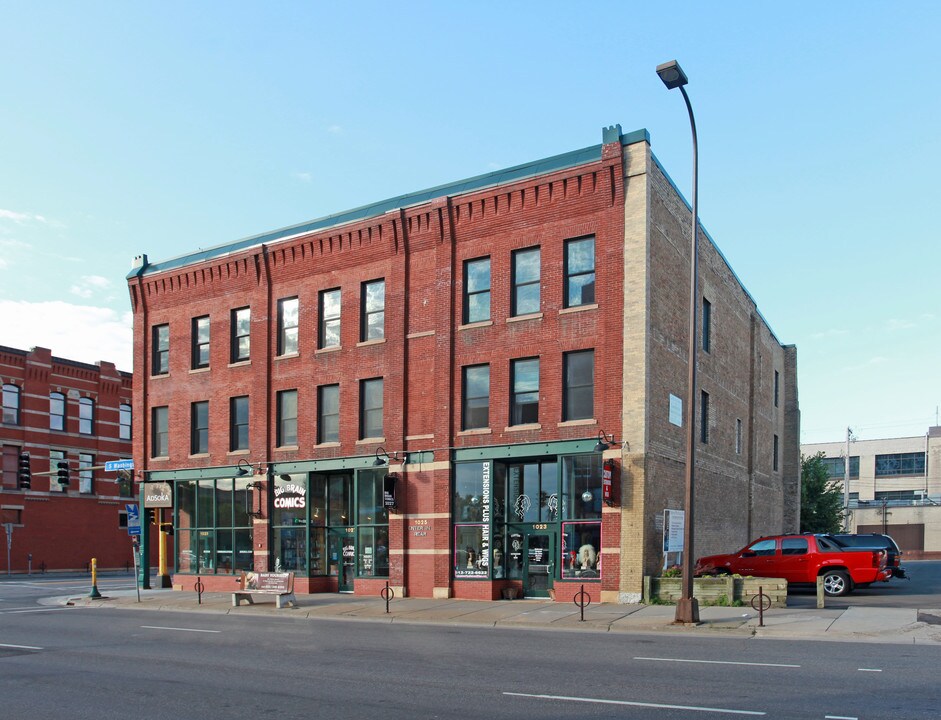 1025 Washington Ave S in Minneapolis, MN - Building Photo