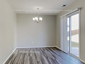 8431 Redding Glen Ave in Charlotte, NC - Foto de edificio - Building Photo