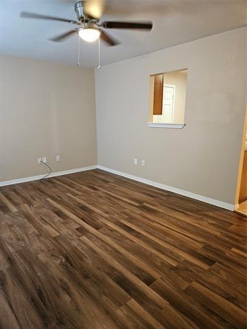 225 E Craven Ave in Lacy Lakeview, TX - Building Photo