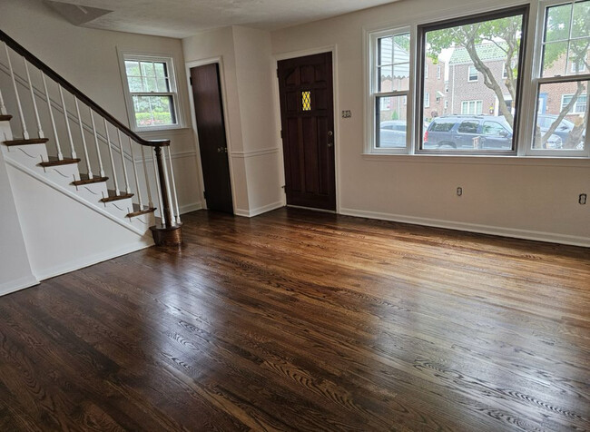 property at 1705 Maple St
