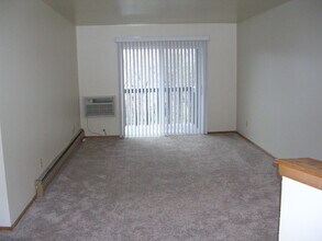 4025 S 65th St in Greenfield, WI - Building Photo - Building Photo