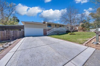 4445 Montcurve Blvd in Fair Oaks, CA - Building Photo - Building Photo