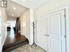 863 Moses Tennisco St in Ottawa, ON - Building Photo - Building Photo