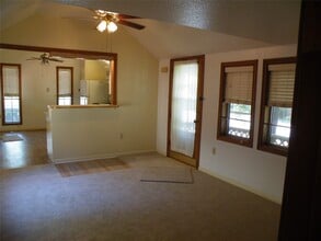 703 Clear Lake Rd in Clear Lake Shores, TX - Building Photo - Building Photo