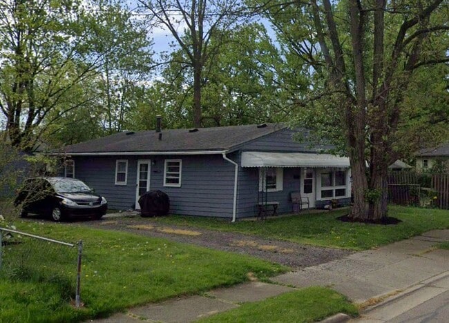 905 Clement St in Akron, OH - Building Photo - Building Photo