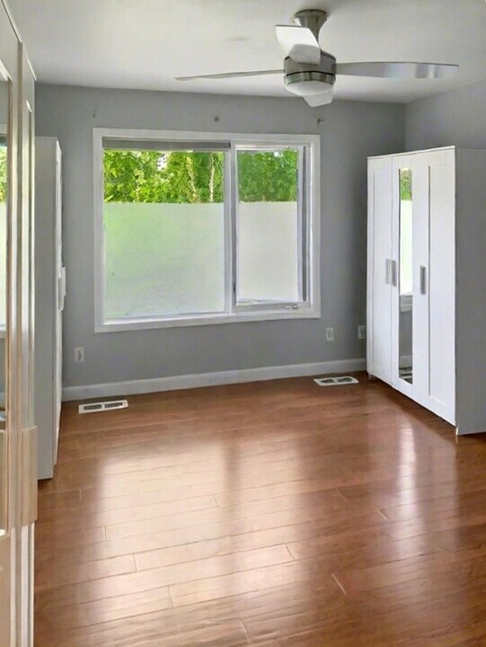7252 Foxridge Cir in Anchorage, AK - Building Photo