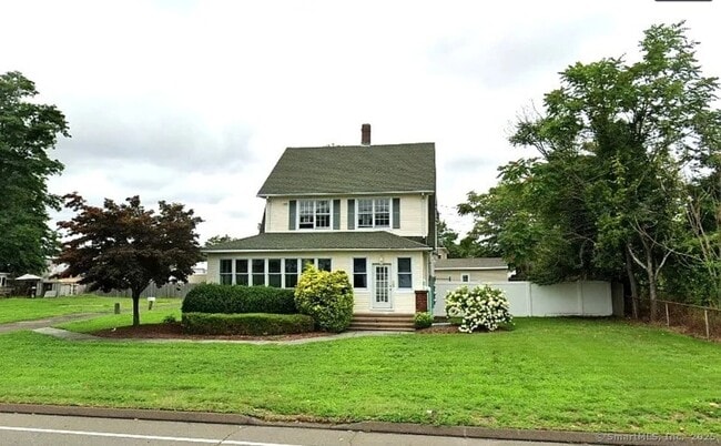 property at 724 Middletown Ave