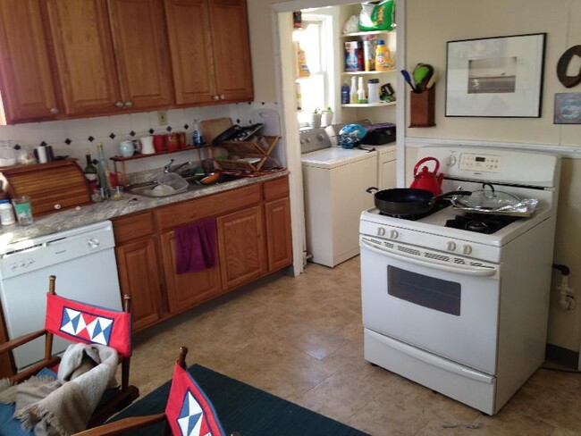 62 Brock St, Unit 2 in Boston, MA - Building Photo - Building Photo