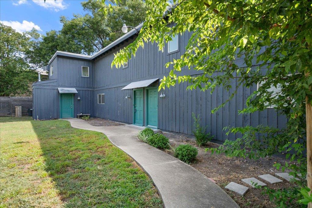 610 Franklin Blvd in Austin, TX - Building Photo