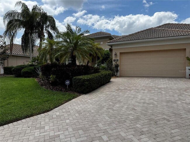 12208 Greenbrier Way in Lakewood Ranch, FL - Building Photo - Building Photo