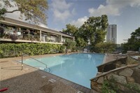 500 E Riverside Dr in Austin, TX - Building Photo - Building Photo