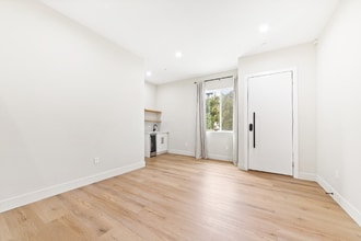 4428 Bowman Blvd in Los Angeles, CA - Foto de edificio - Building Photo