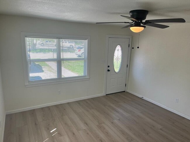 504 Davis St in Gainesville, TX - Building Photo - Building Photo