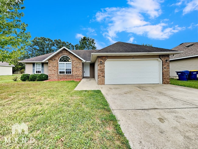 property at 125 Maplewood St