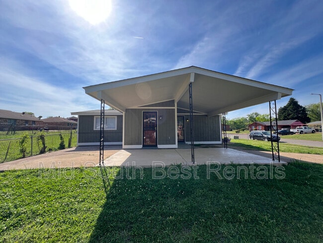 481 Tuton Cove in Memphis, TN - Building Photo - Building Photo