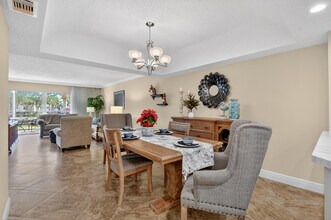 23345 Carolwood Ln in Boca Raton, FL - Foto de edificio - Building Photo