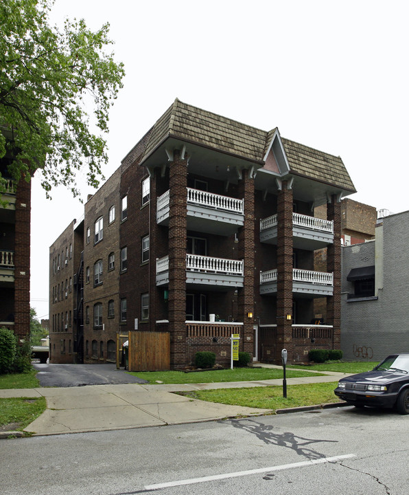 St. Regis Apartments in Cleveland Heights, OH - Building Photo